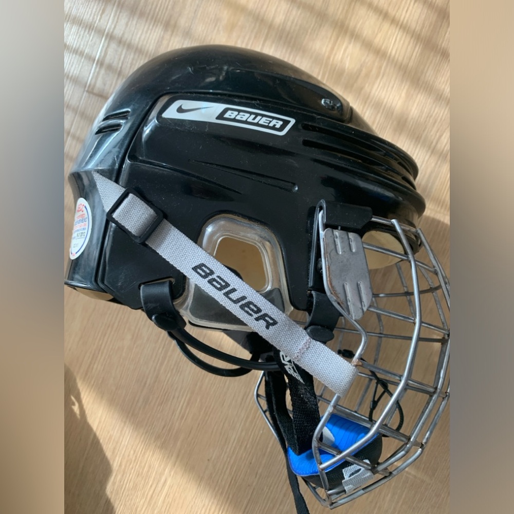 Nike Bauer Hockey Helmet NBH4500 | Size Large